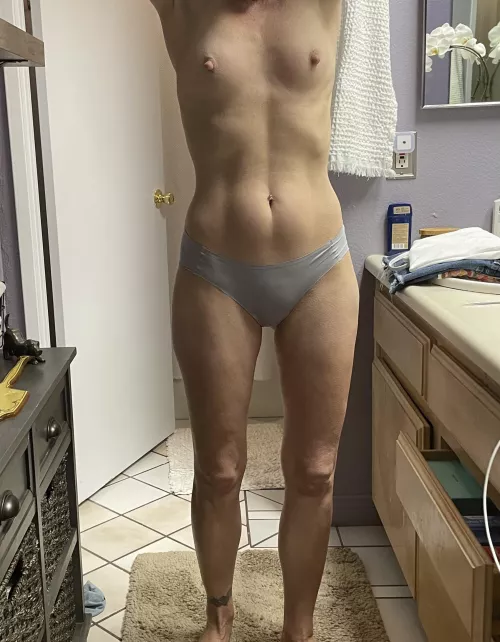 Itβs Tuesday right ! So here are my titties !! (F)54