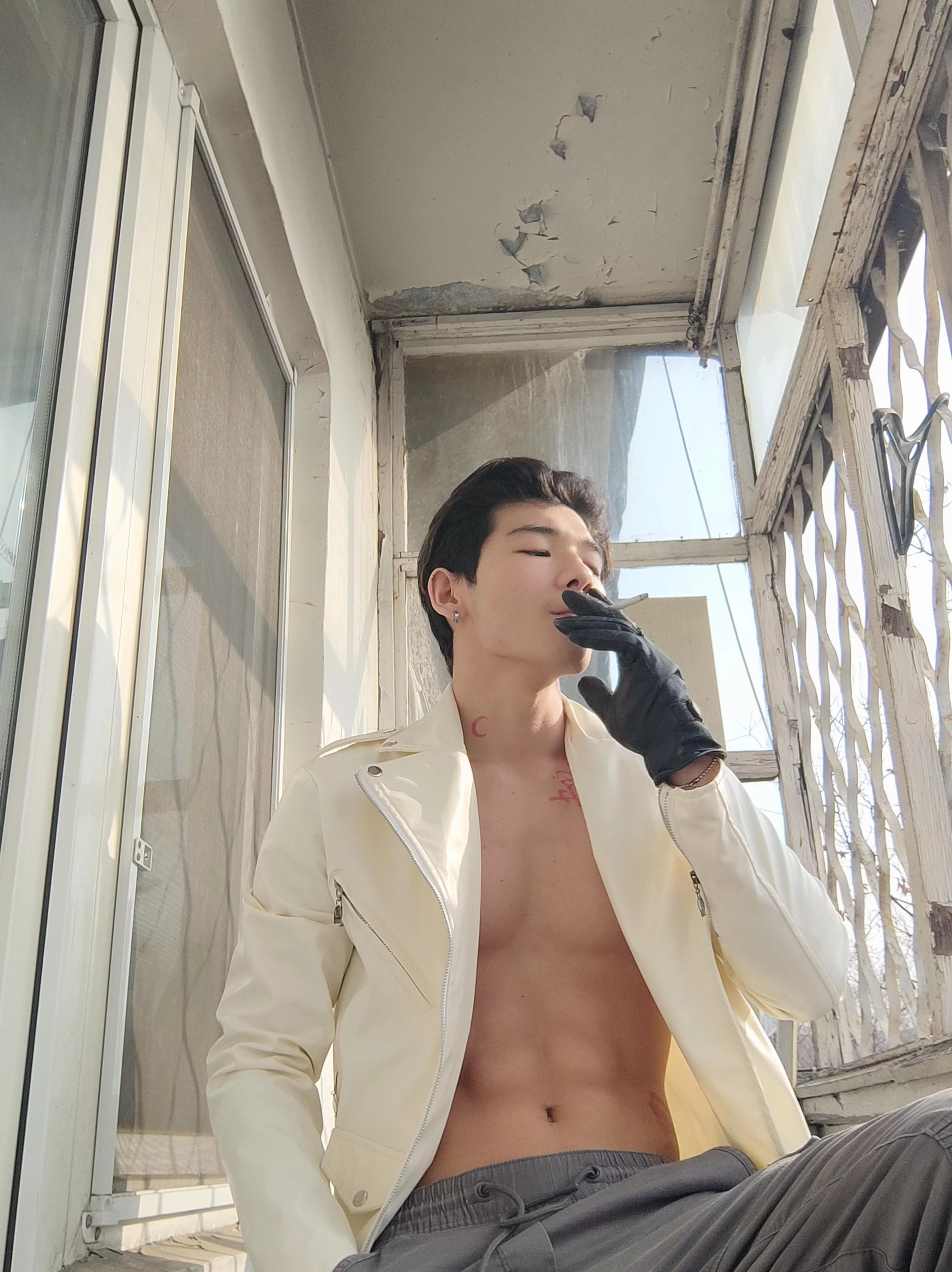 It's winter, but I still wanted to do a cigarette photo.