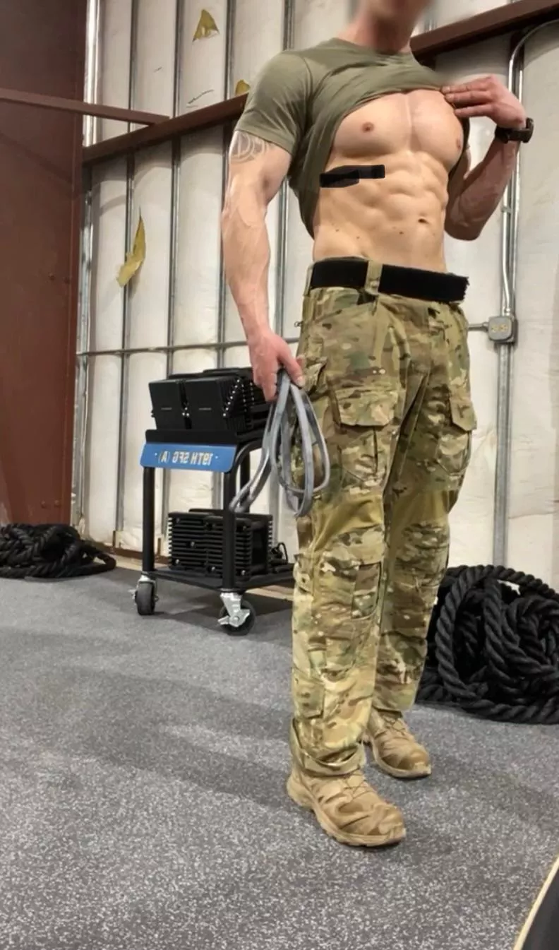 I've always bottomed but I want to try being a top. Anyone want to be my first?