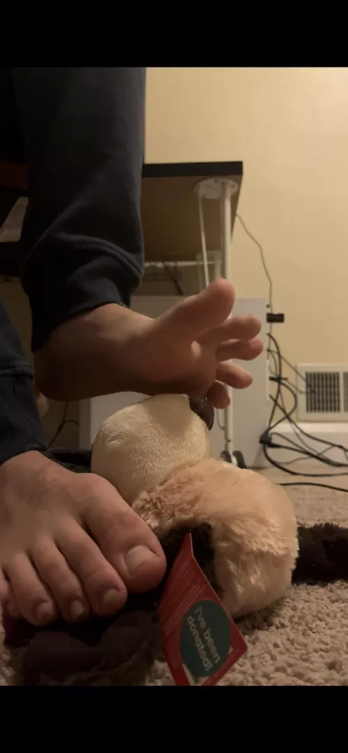 Iโve been testing out giving this new aromatherapy technique. You wanna be my first patient?