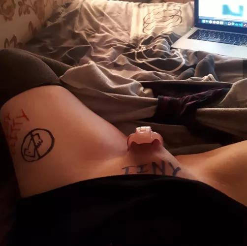 I've been thinking of hiding my key out somewhere in public and waiting a while to collect it hoping it's still there, any ideas where I should try stashing it and how long?~ 😁