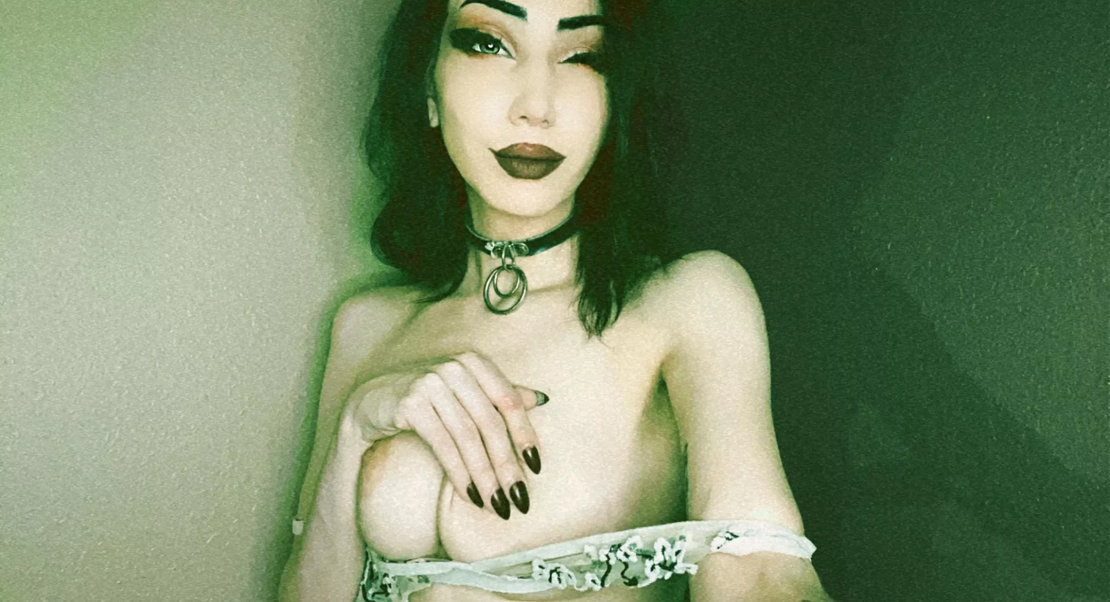 ive been told im a handful 😚