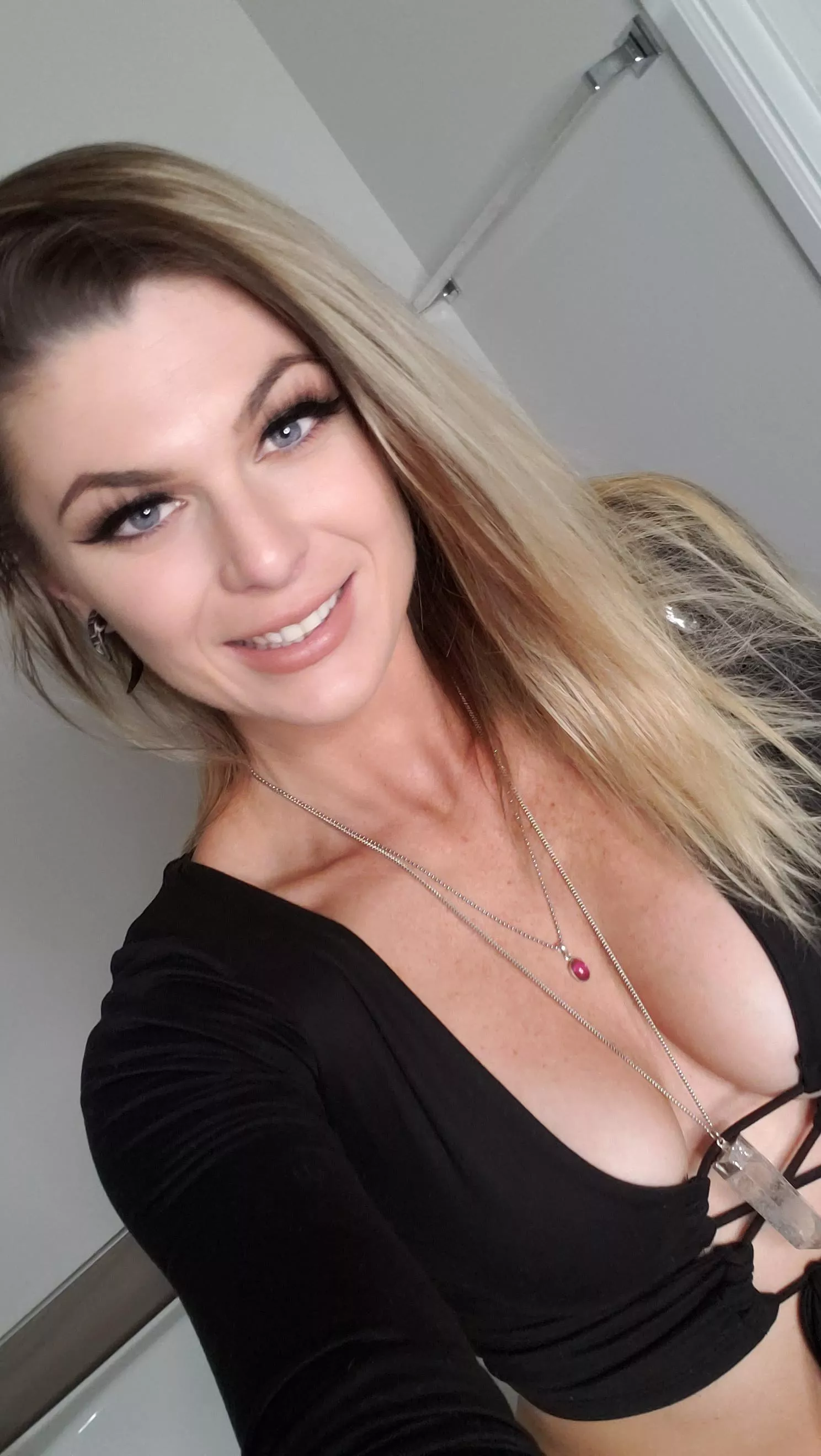 I've said it before...im like a solid 6.