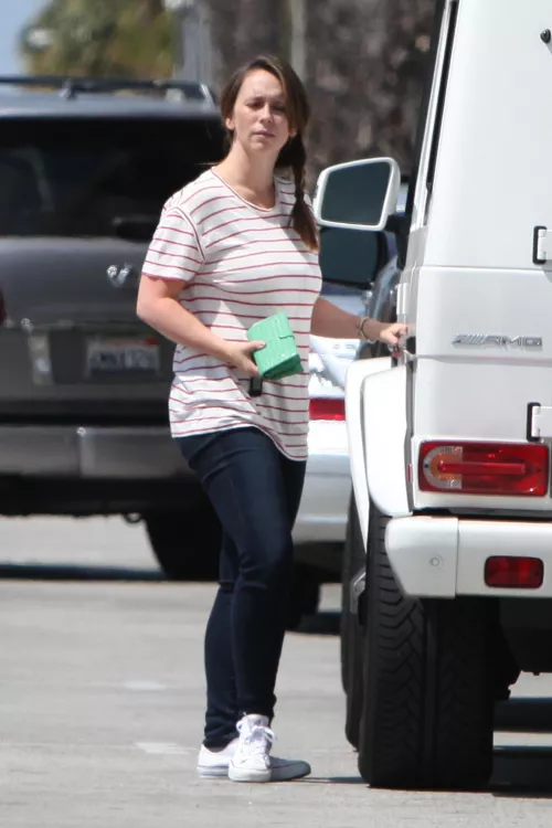 Jennifer Love Hewitt 2016