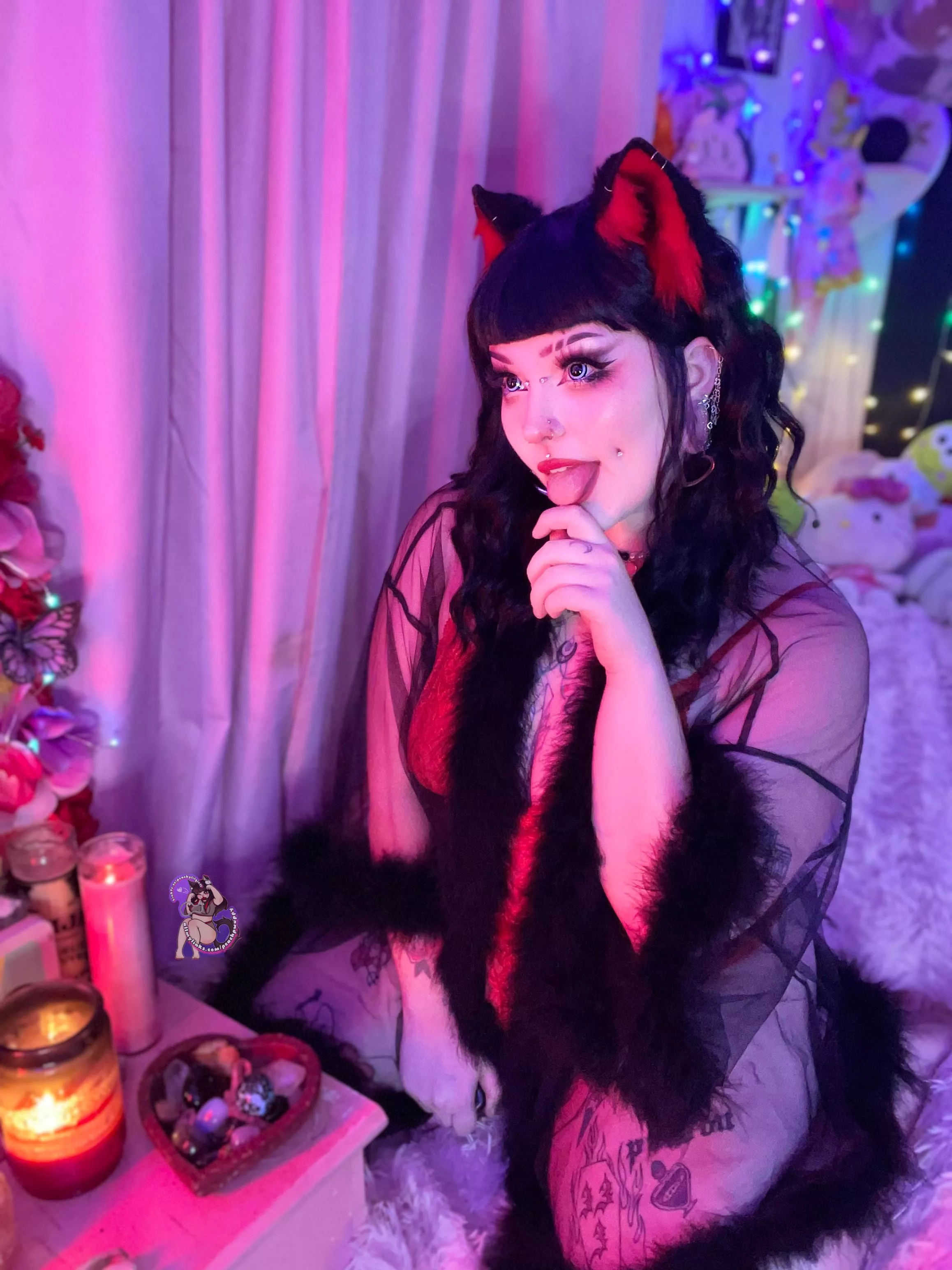 Join me in paradise? 🌹