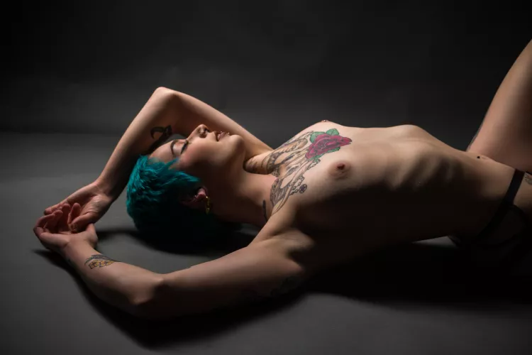 join my new page, come play with me 💗 pictures, video, b/g and solo 💗 😚