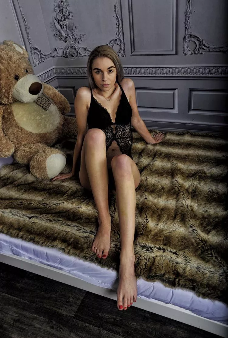 JOIN MY OF: hykmanova_nikola TO SEE ME NAKED! 😈😈 SELLING SOLO OR B/G VIDEOS!