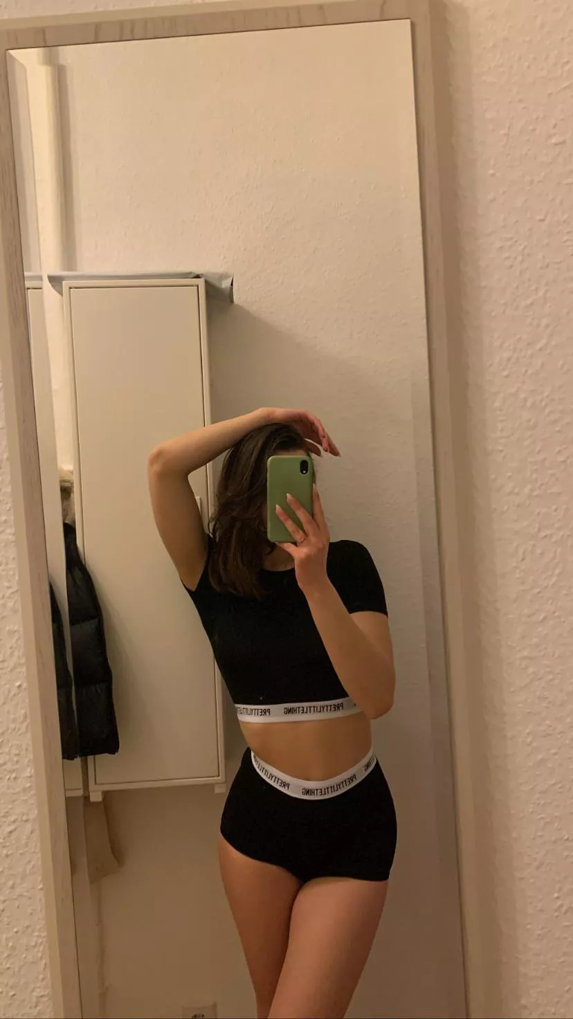 Joyn me on onlyfans xoxo