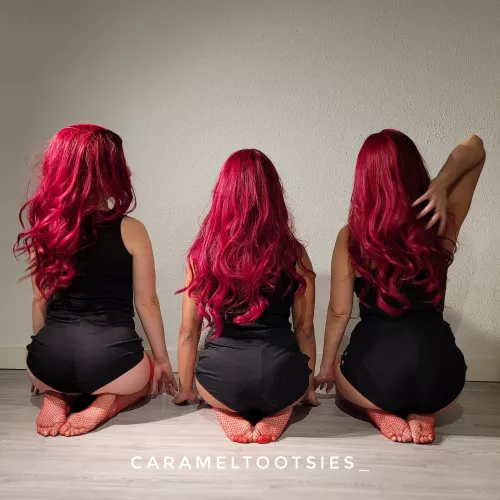 Just 3 🇨🇦 girls who love any thing to do with feet. We are Vanilla Bean, Mocha and Dulce de Leche Tootsies, for your pleasure 🦶🏻🦶🏾🦶🏼