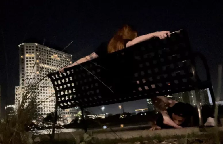 Just a casual date night with some public footworshipping😈