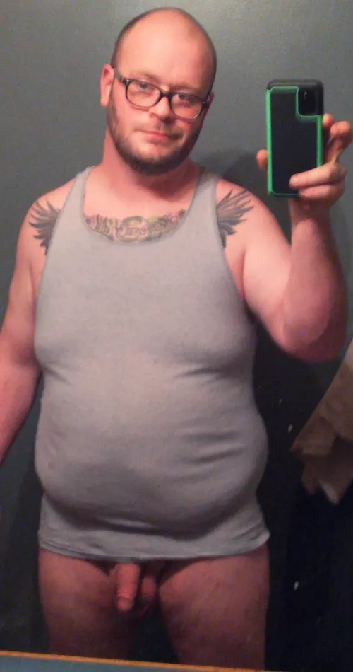 Just a chubby dude. Only the second time I've ever posted something full body. Opinions?