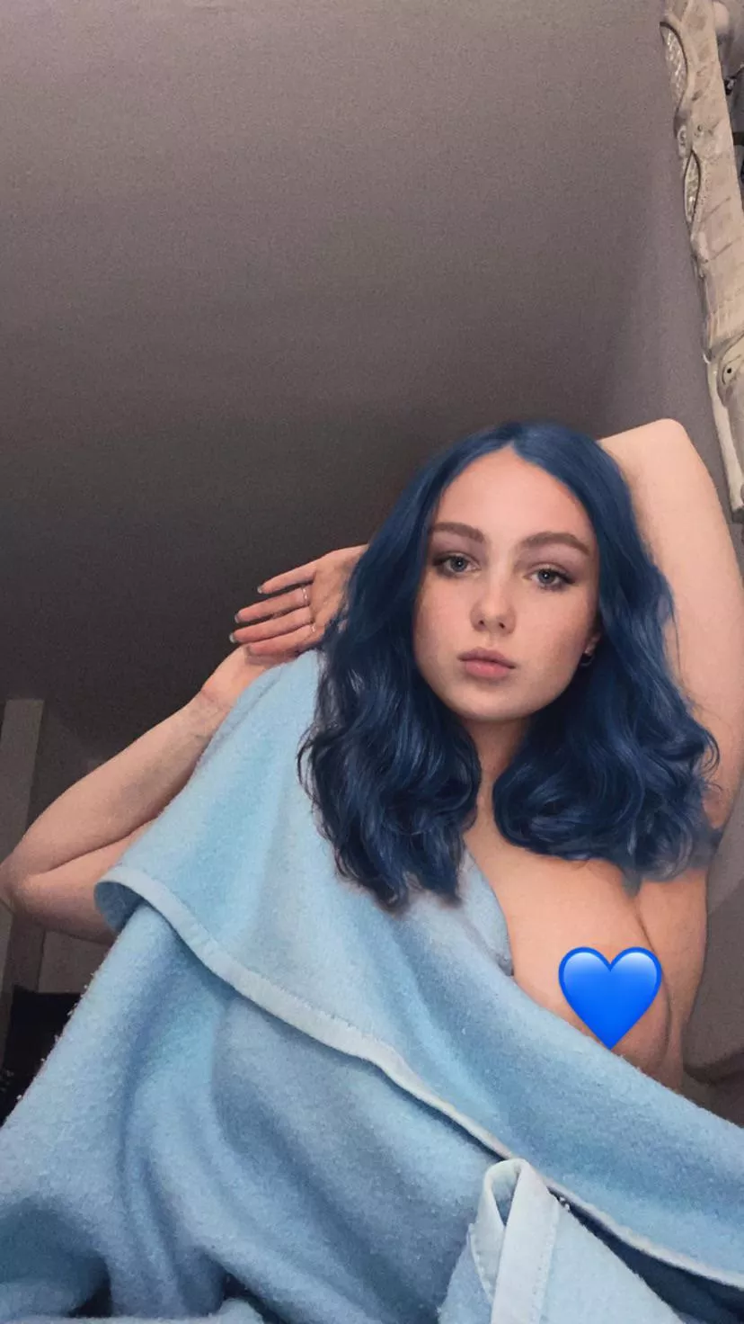 Just a little stretching in bed. 😏