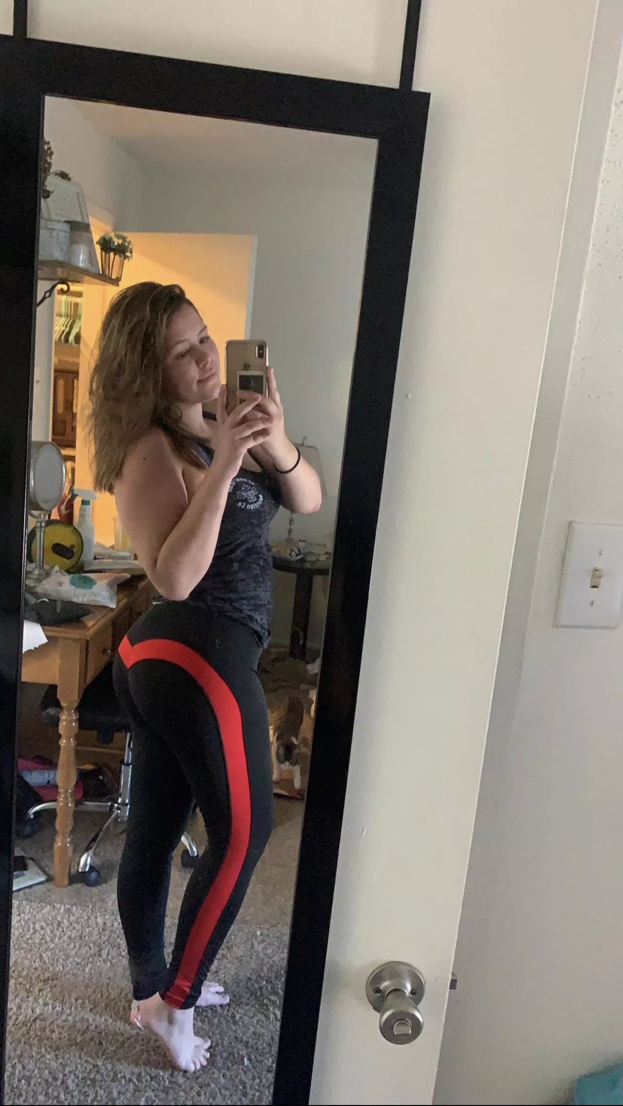 just a mirror selfie from my old apartment✌️ (18) just a mirror selfie from my old apartment✌️ (18)