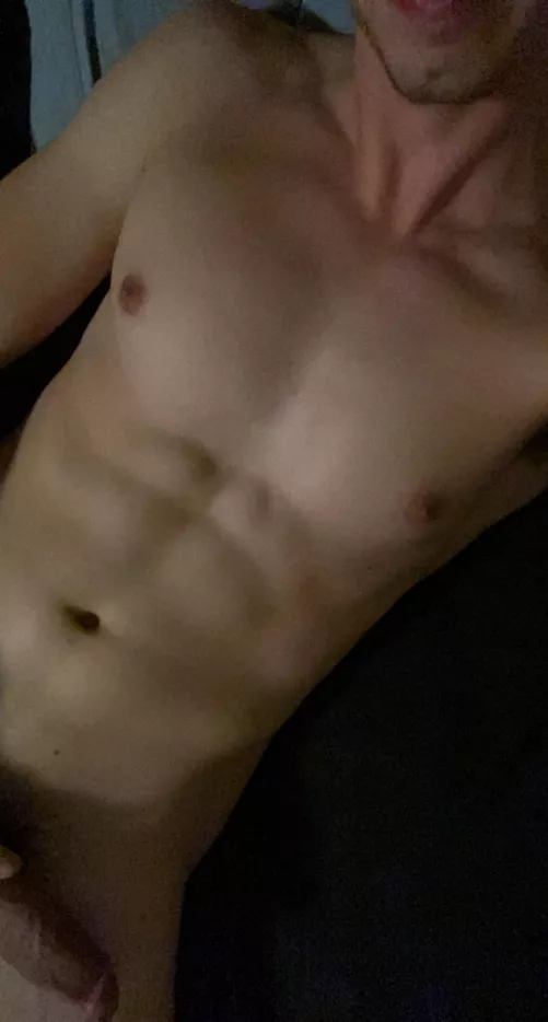 Just a nude dude saying hi