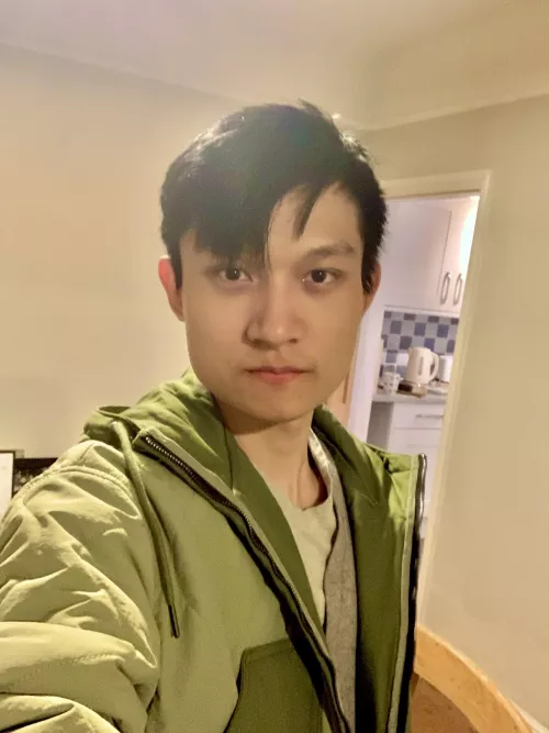 Just a random gay boy here lol. What y think?