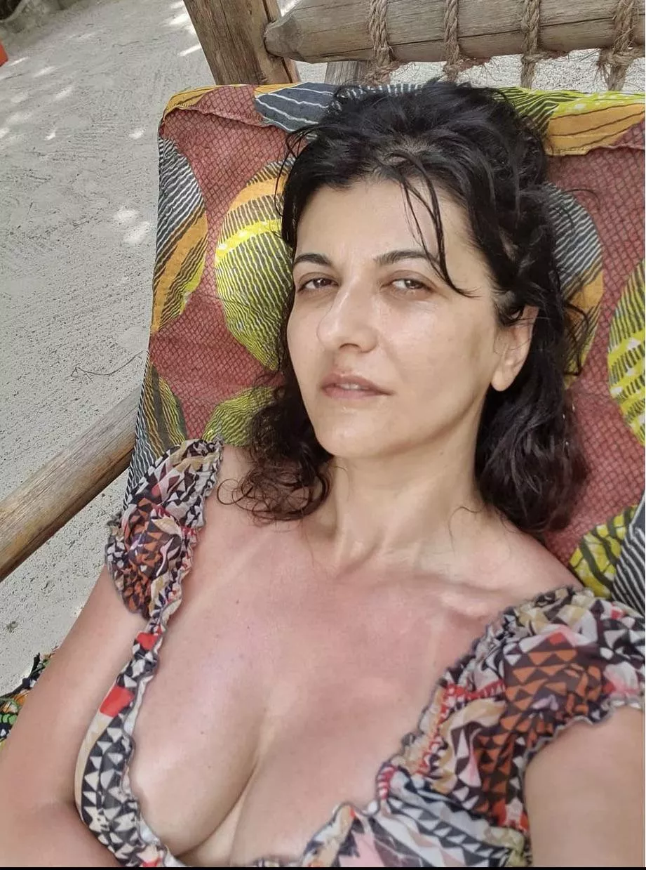 just a selfie with a 50y old mom