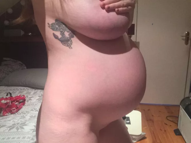 Just a simple nude for you π