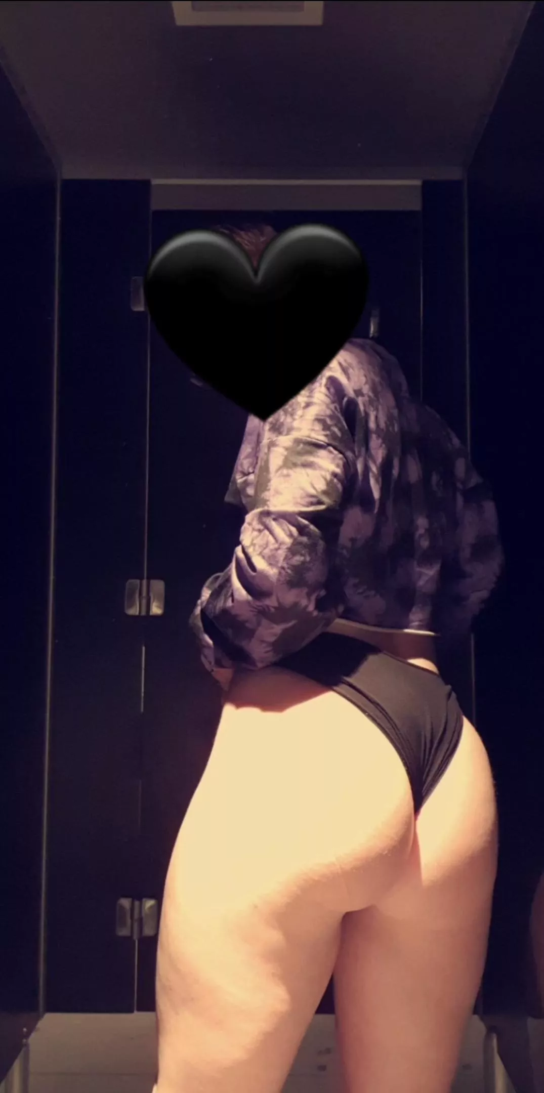 Just a surprise waiting for the next person to enter the stall ๐ Just a surprise waiting for the next person to enter the stall ๐