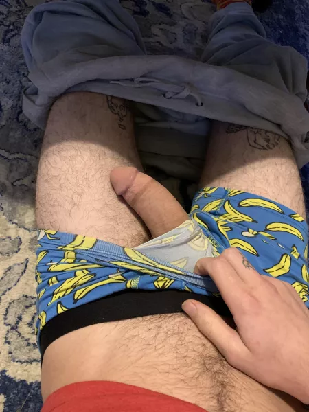 Just another young white dick to look at while you scroll 🤪