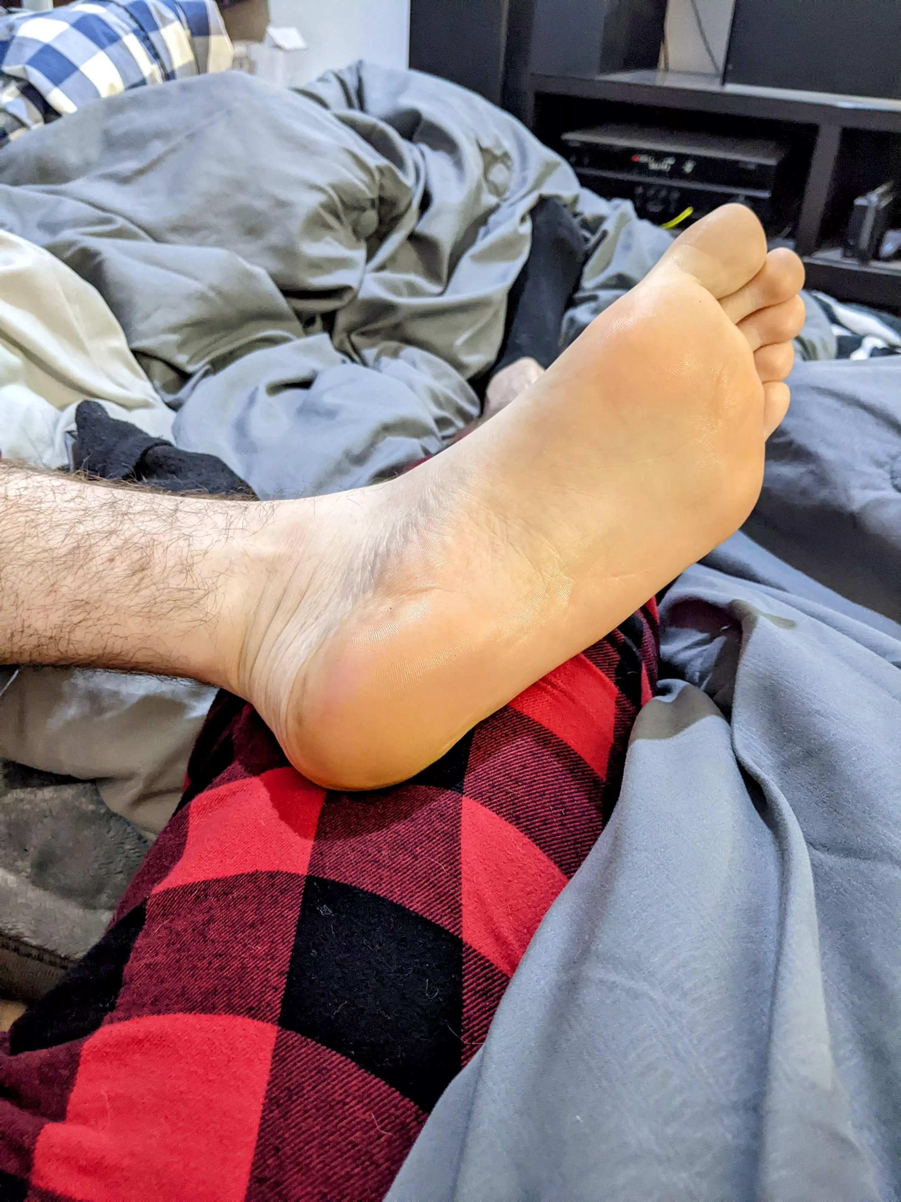 Just applied lotion, anyone wanna squirt something on em?