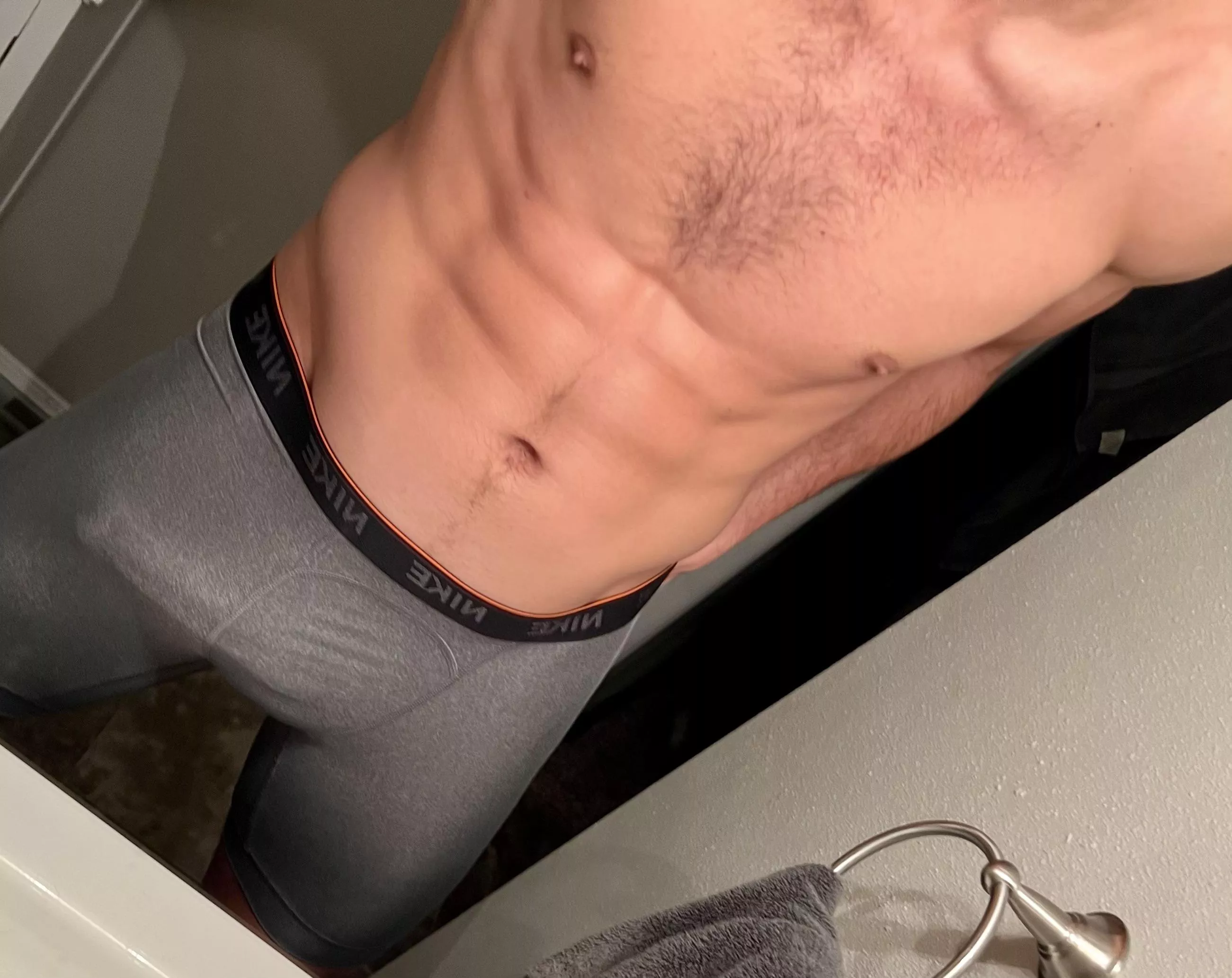 Just finished a late night workout 🏋🏽