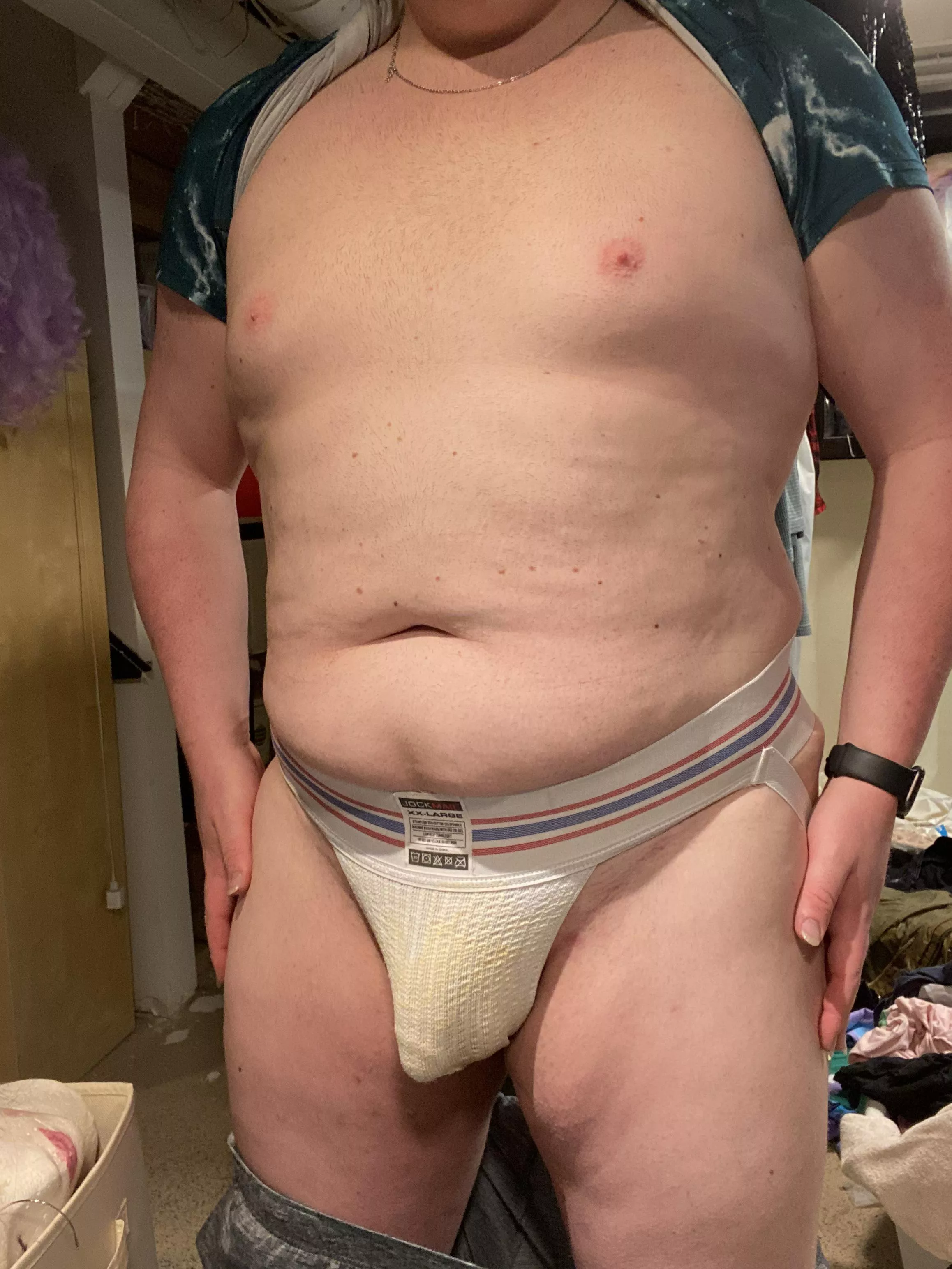 Just finished cutting the grass in my dirty jock... want to take a taste? Pms open Just finished cutting the grass in my dirty jock... want to take a taste? Pms open