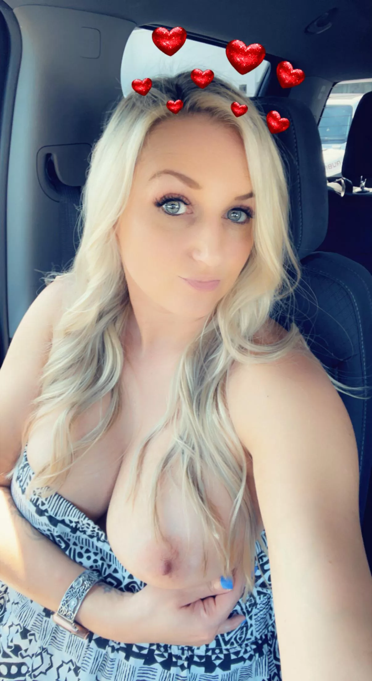 Just got my hair done. 37 yo mom of 2 teen boys, 36 DD