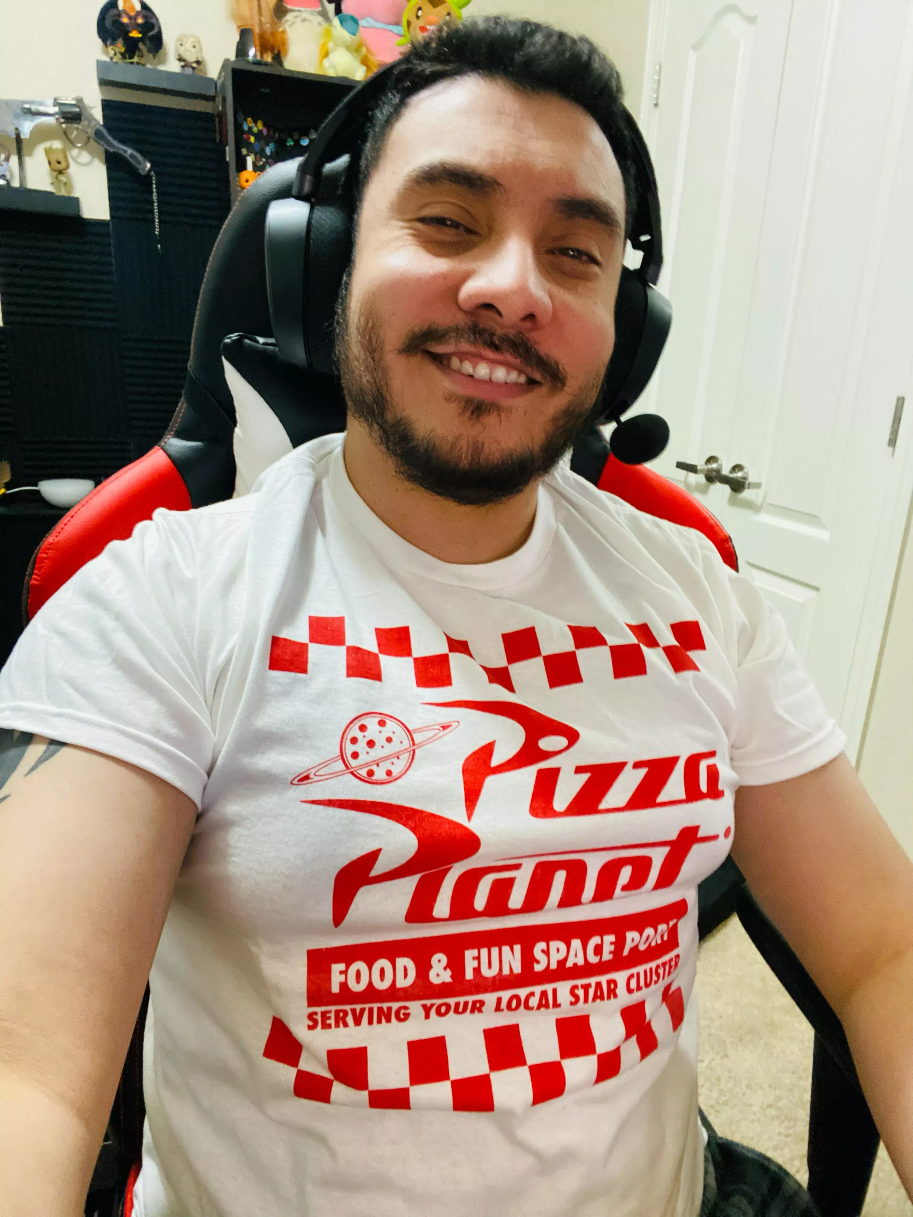 Just got off my Pizza Planet shift! ๐ Gonna play some games now ๐พ Just got off my Pizza Planet shift! ๐ Gonna play some games now ๐พ