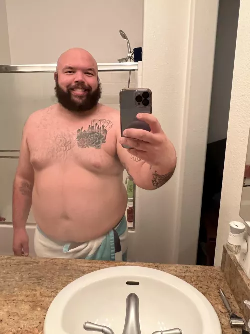 Just got out the shower! Want to see whatβs underneath
