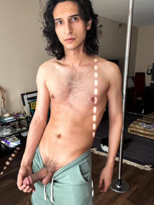 just hanging out, gettin a lil sun ☀️