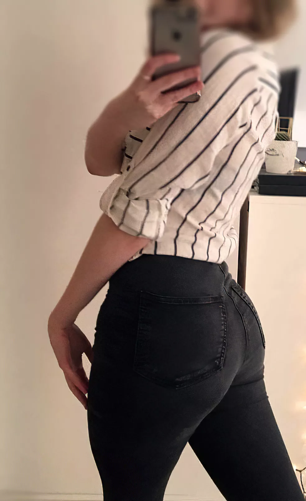 Just keeping it tight today! X 😋