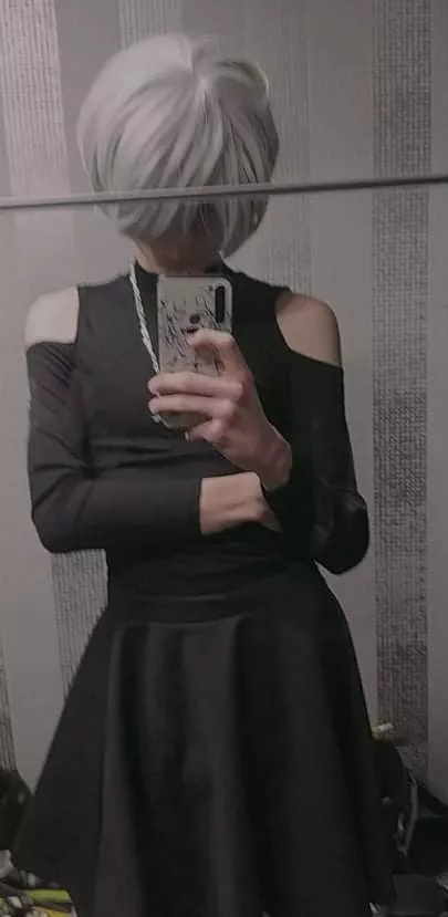 just little femboy >-<