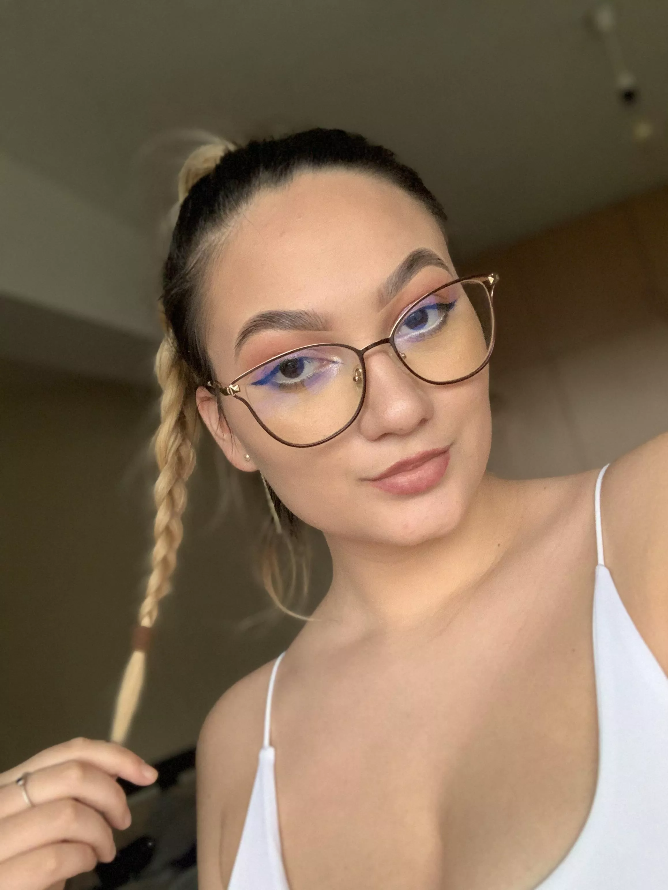 just look at these eyebrows 😍😍😍