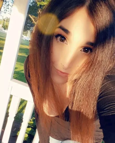 Just me outside the house going to buy new clothes😊