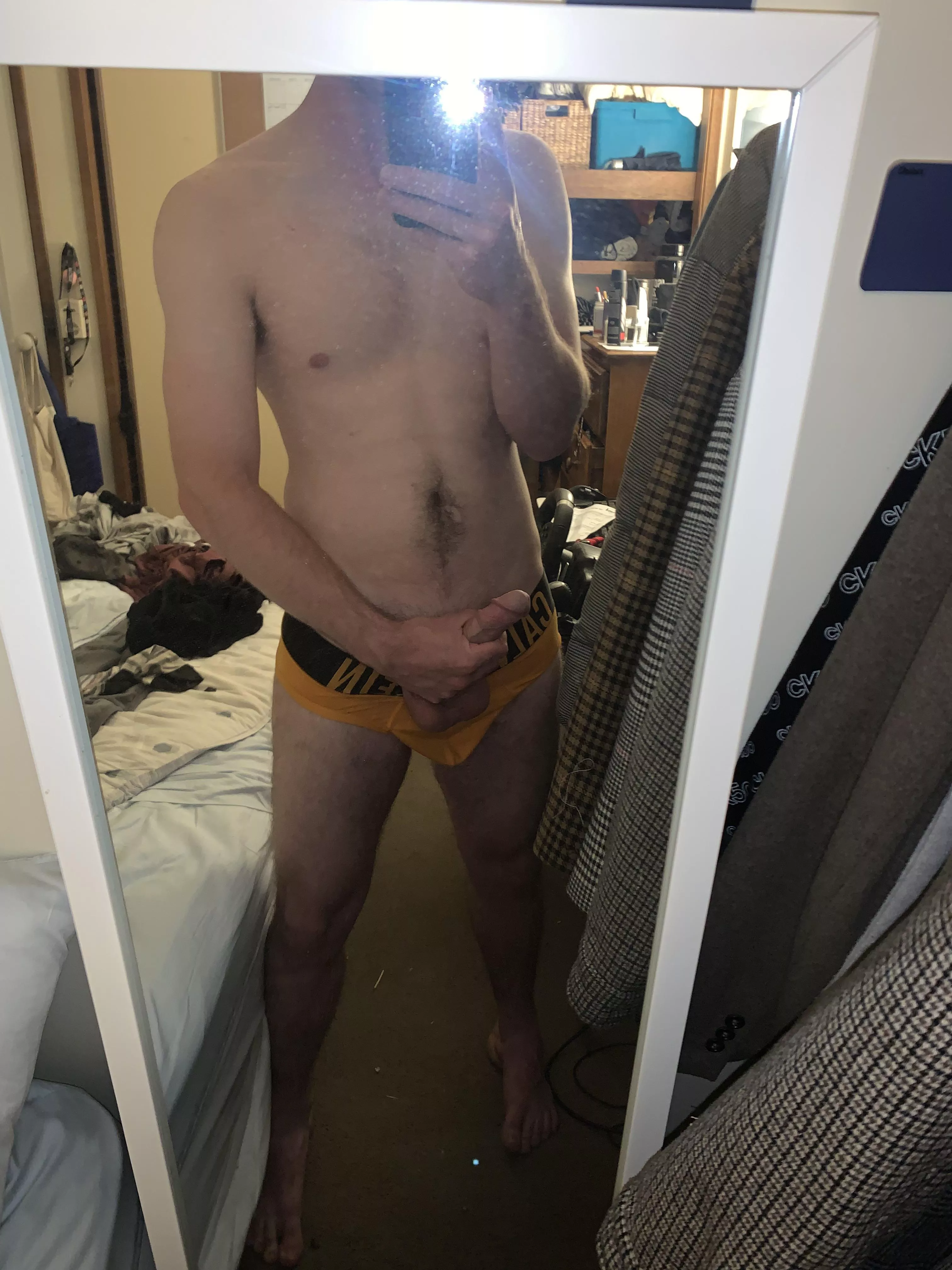 Just messin’ around, peep the FFB wheel in the back tho 👀