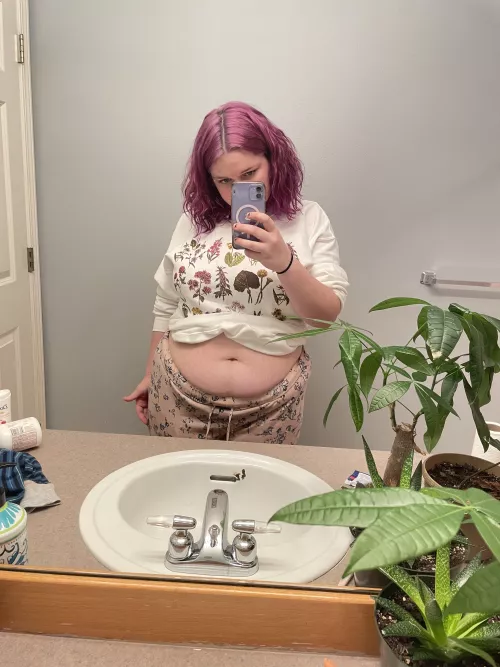 just my belly because i am admiring it today