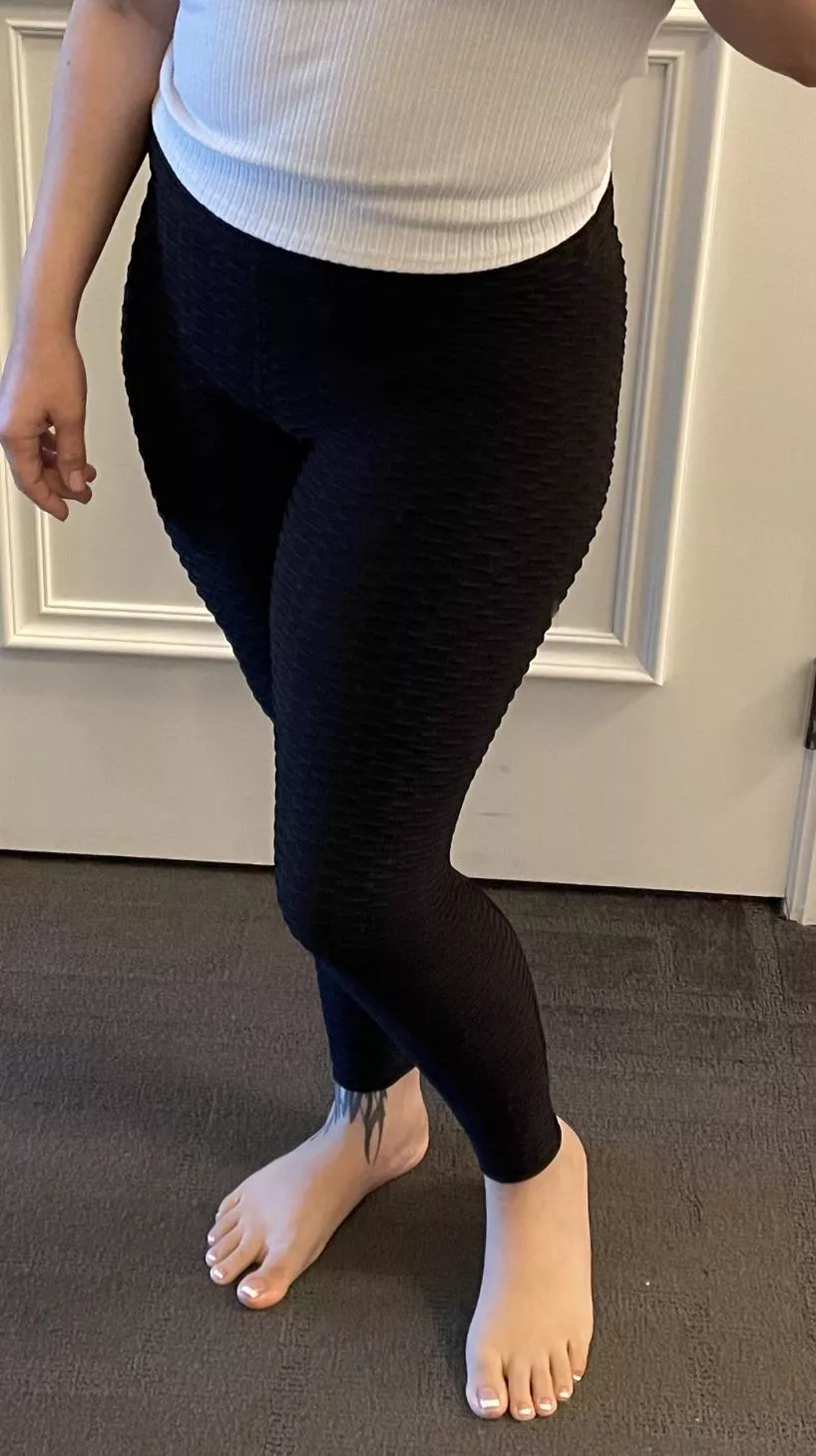 Just my feet after a nice shower 😊