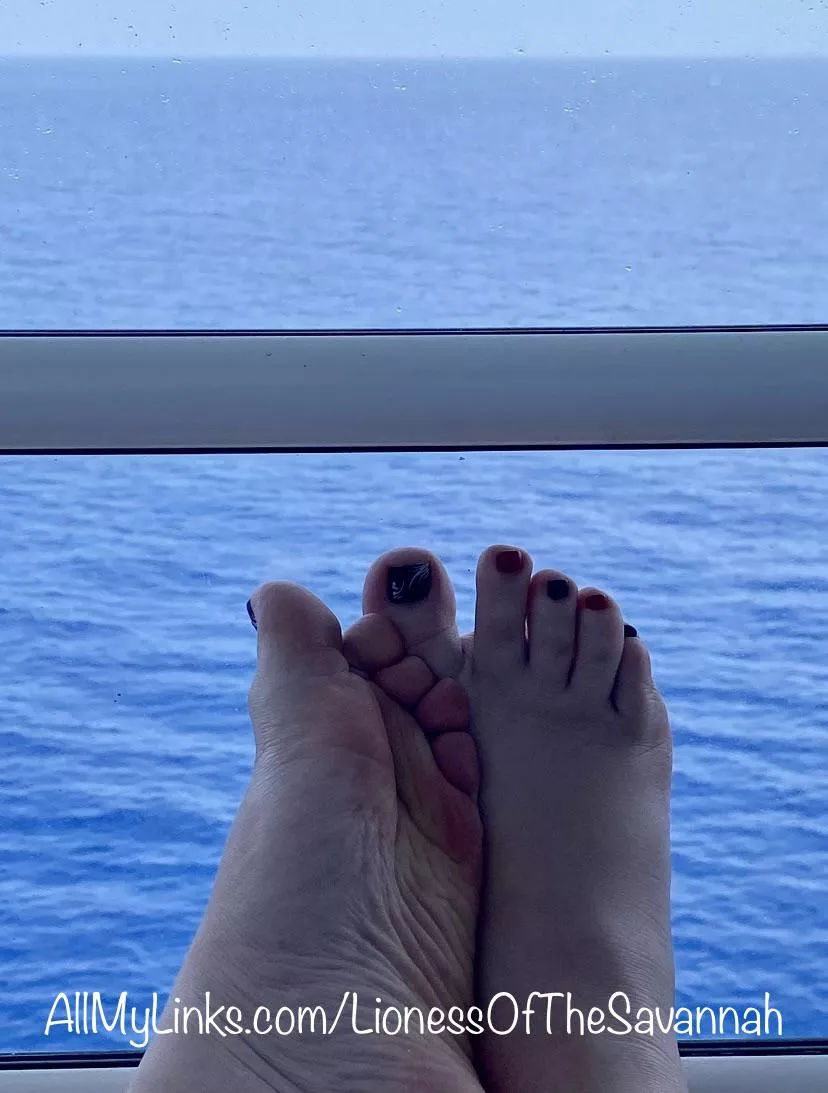 Just relaxing… Which view do you like better? 🌊 or 🦶🏻? DM me! 😋