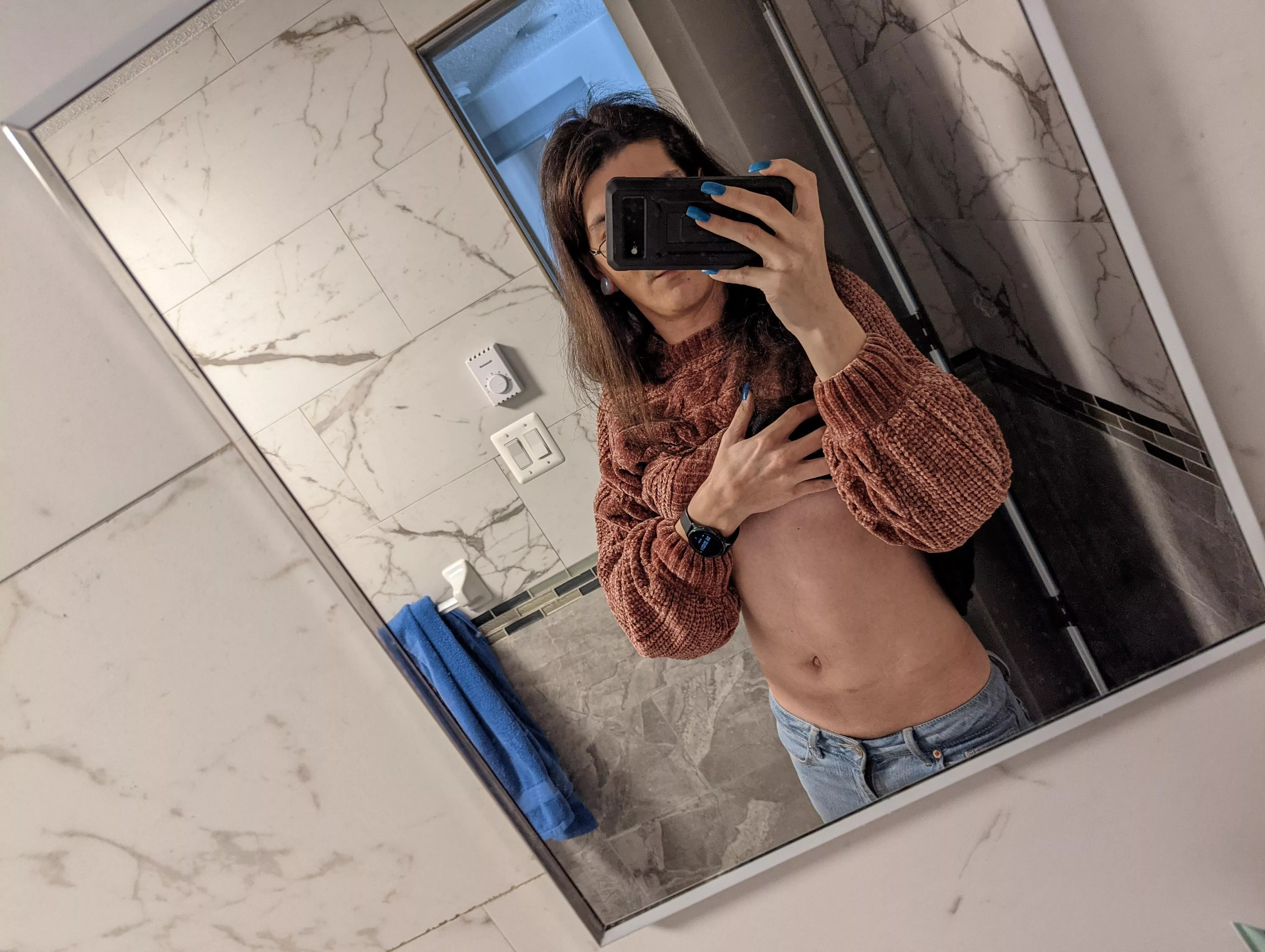 Just run your strong hands around my abs.