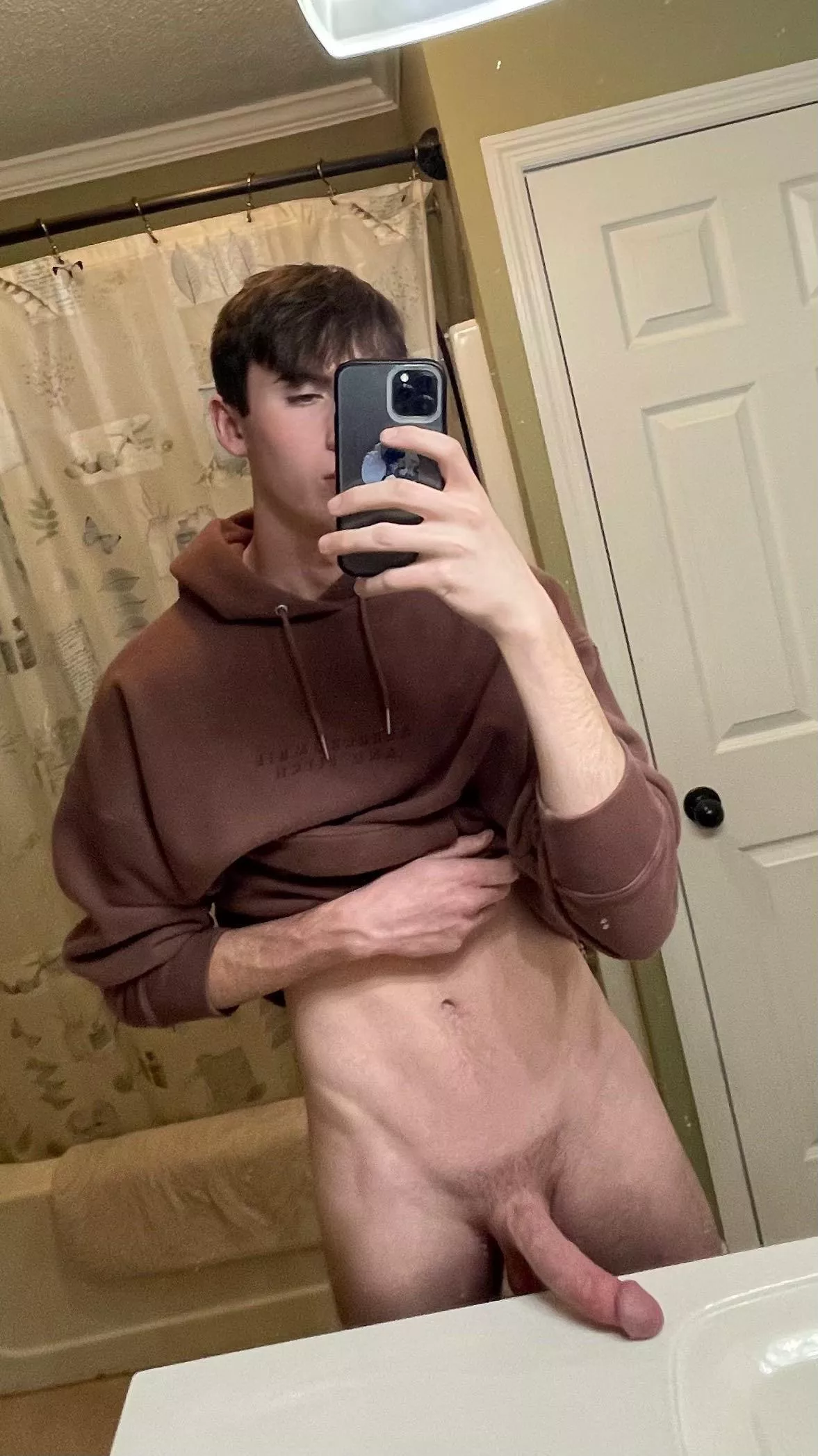 Just showing off my 18 y/o cock :)