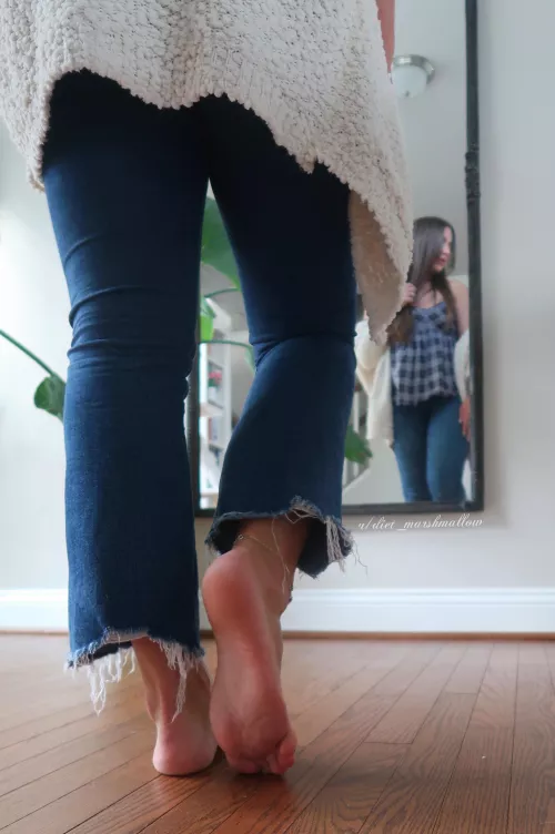 Just trying to decide which shoes to wear today. 👡💠Help me?