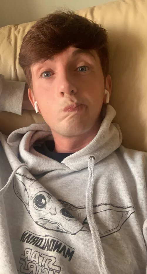 Just wanna thank you for all the kind comments from everyone about my rejection 🥺 I feel a lot better now, still not great, but better 🥺 I’m giving you all hugs from Ireland 😌✌️