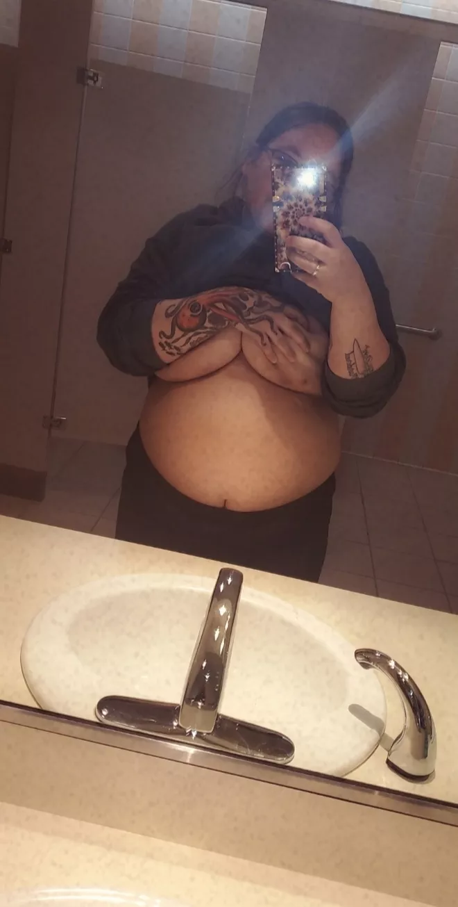 Just want someone to squeeze them for me πππ₯΅ Just want someone to squeeze them for me πππ₯΅