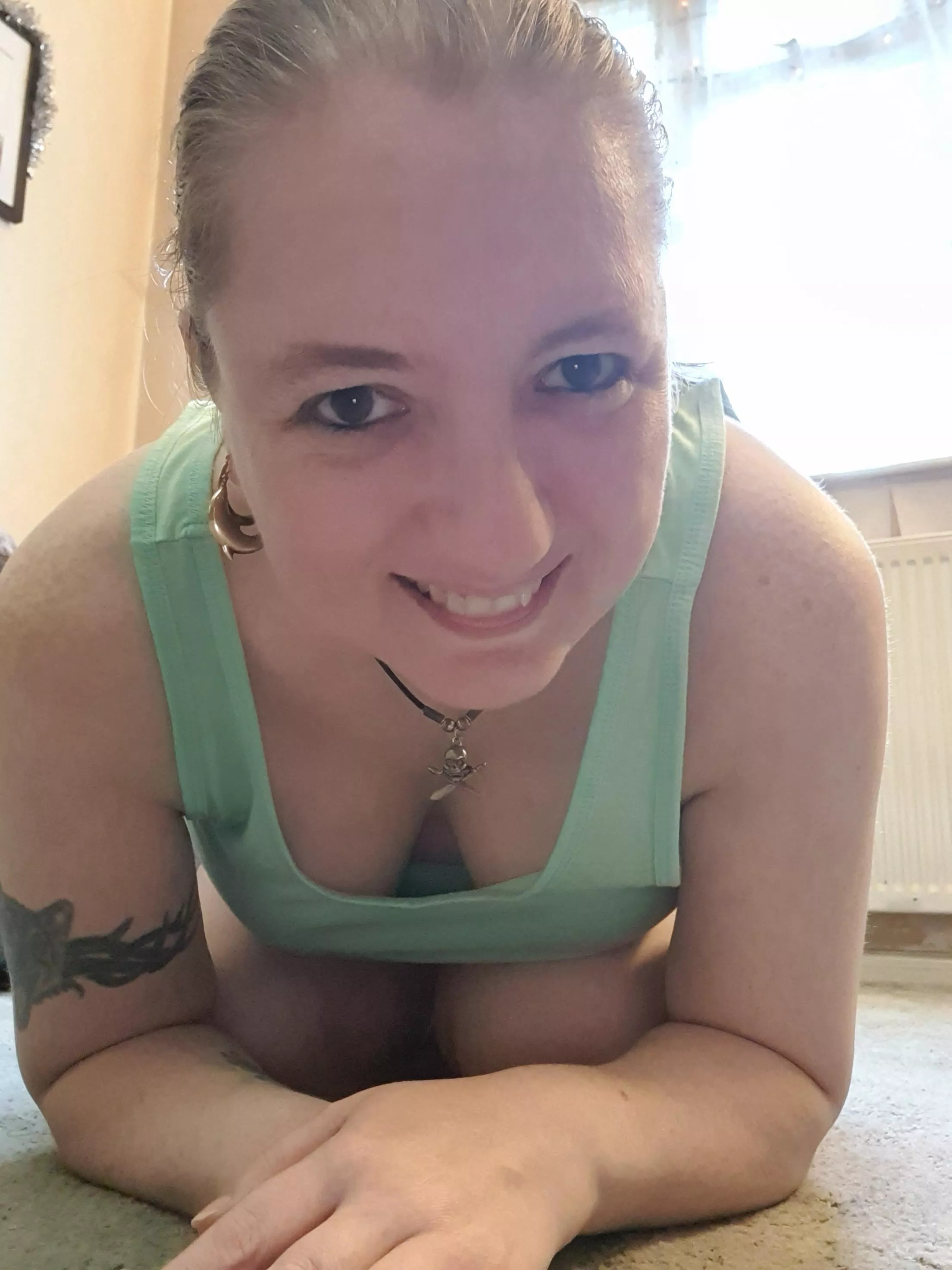 Just wanted to pop in and say hi! Hi new subreddit!! 😊😘