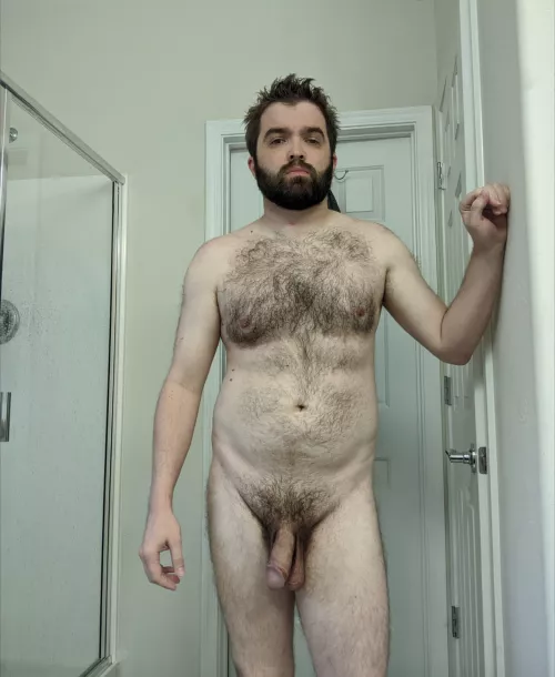 Just wanted to say hi. Admirers inquire within (38)