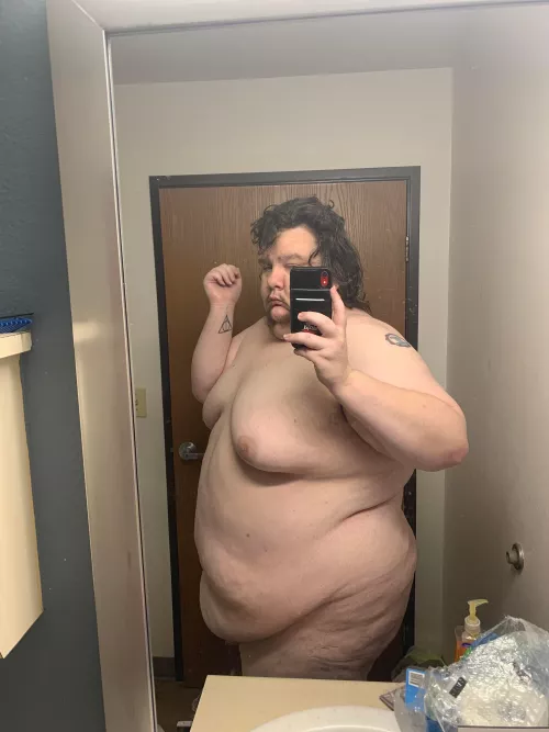 Just woke up. 480lbs, 28, Florida, small dick