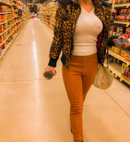 Just your regular suburban hotwife doing a grocery run.
