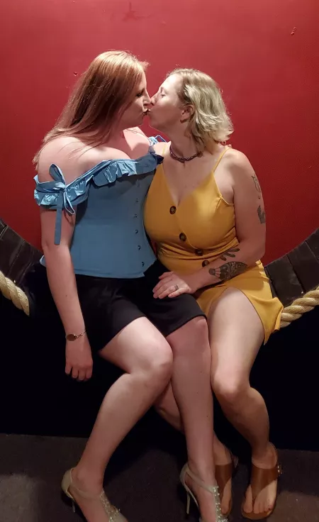 Kara and I had a fun night out last night. We both greatly enjoyed ourselves!