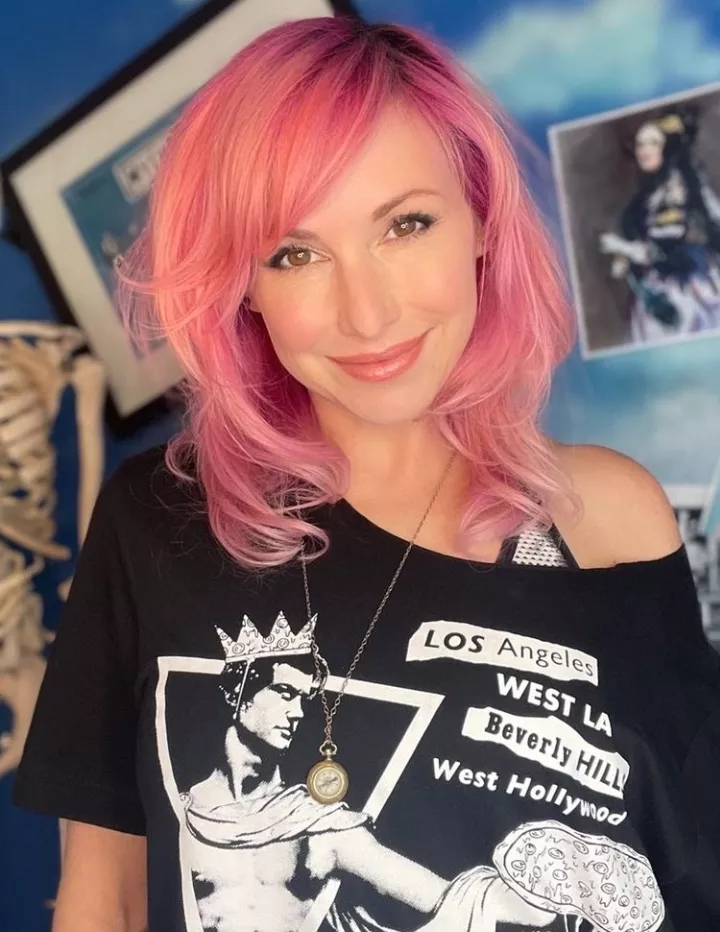 Kari Byron, the milf fantasy of nerds across the world Kari Byron, the milf fantasy of nerds across the world