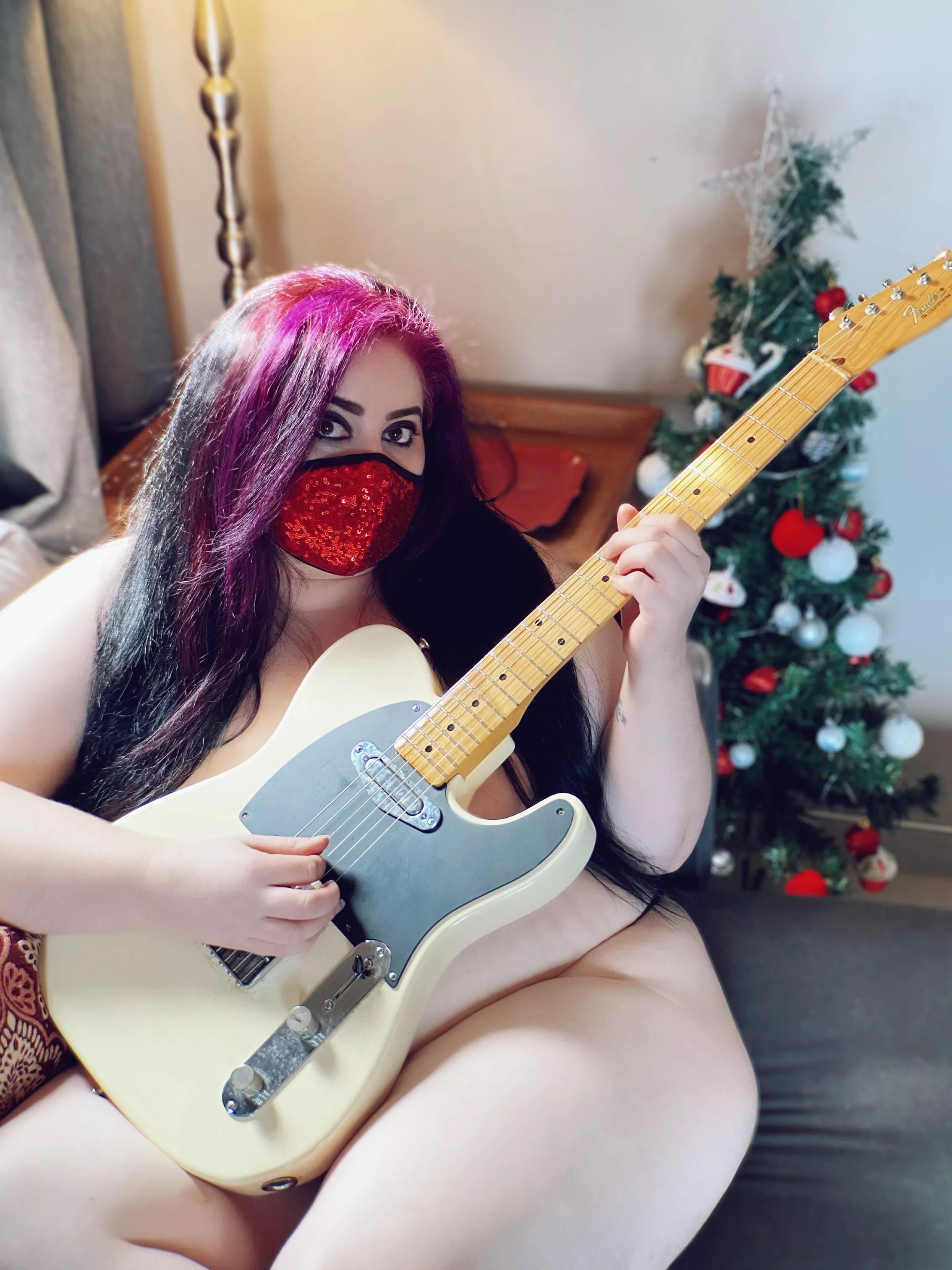 Keen to rock out this Christmas with me? Keen to rock out this Christmas with me?